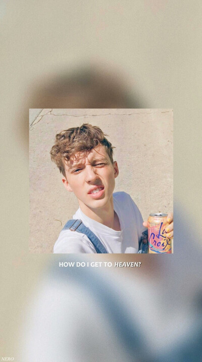 戳爷 Troye Sivan
转自贴吧