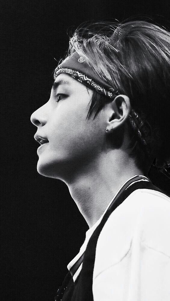 v 金泰亨 bts 防弹少年团 黑白照 - 高清图片,堆糖,美图壁纸兴趣社区