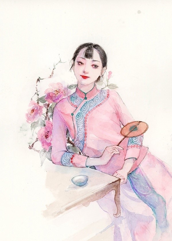 芊芊淑女，婀娜旗袍著身，曼妙多姿，笑顏如花綻，玉音婉轉(zhuǎn)流，皎皎兮似輕云之蔽月，飄飄兮若回風(fēng)之流雪。君不見那綾羅綢緞，艷之韻之，蕓蕓眾神贊，飄飄仙子舞。美哉！ ?