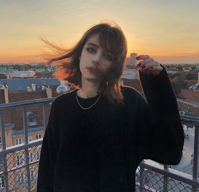 European+and+American+female+head+portrait
