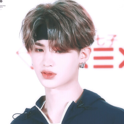 黄明昊/by江娱