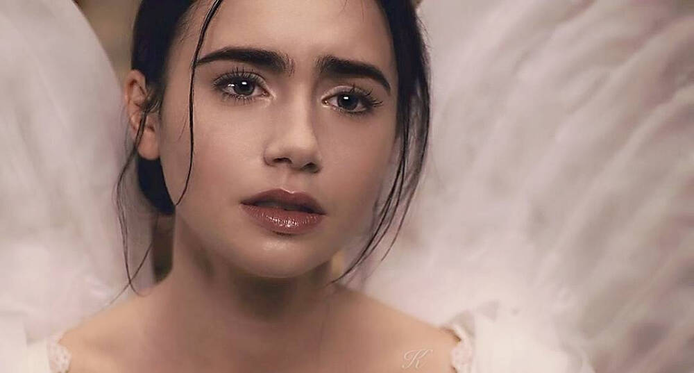 Lily Collins
白雪公主之魔镜魔镜