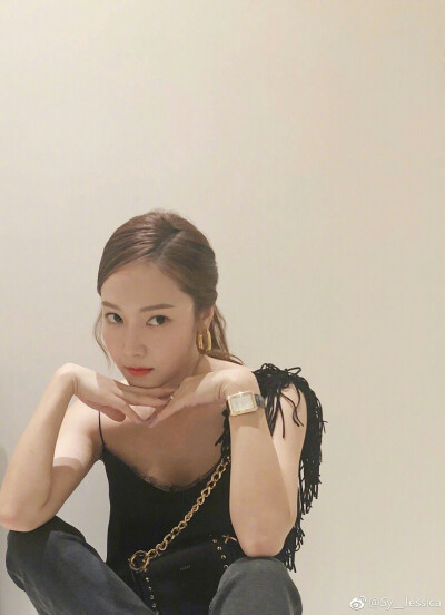 郑秀妍jessica微博更新