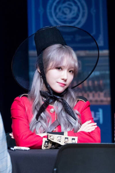 Luda 李露朵