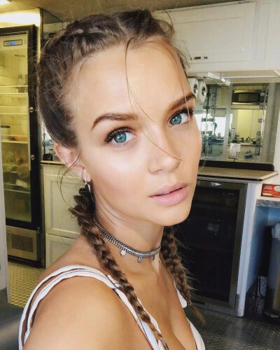 Josephine Skriver