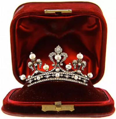 Diamond and Pearl tiara in box 19th century