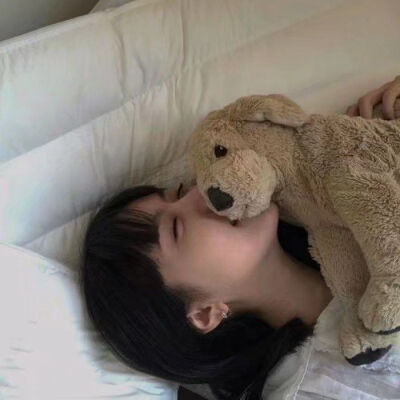 心中藏恶鬼，眼中无良人