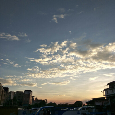 爱就像蓝天白云