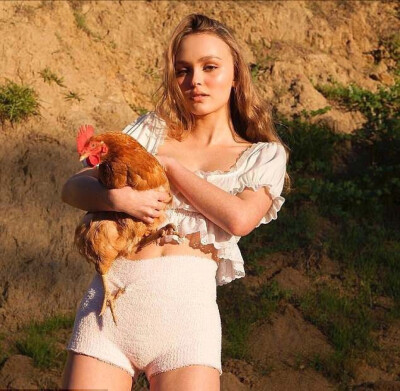 Lily-Rose Depp