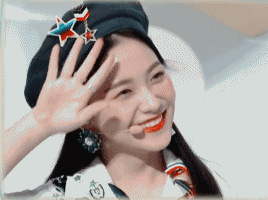 Red Velevt：裴珠泫 姜涩琪 孙胜完 朴秀荣 金艺琳