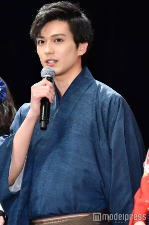 新田真剑佑