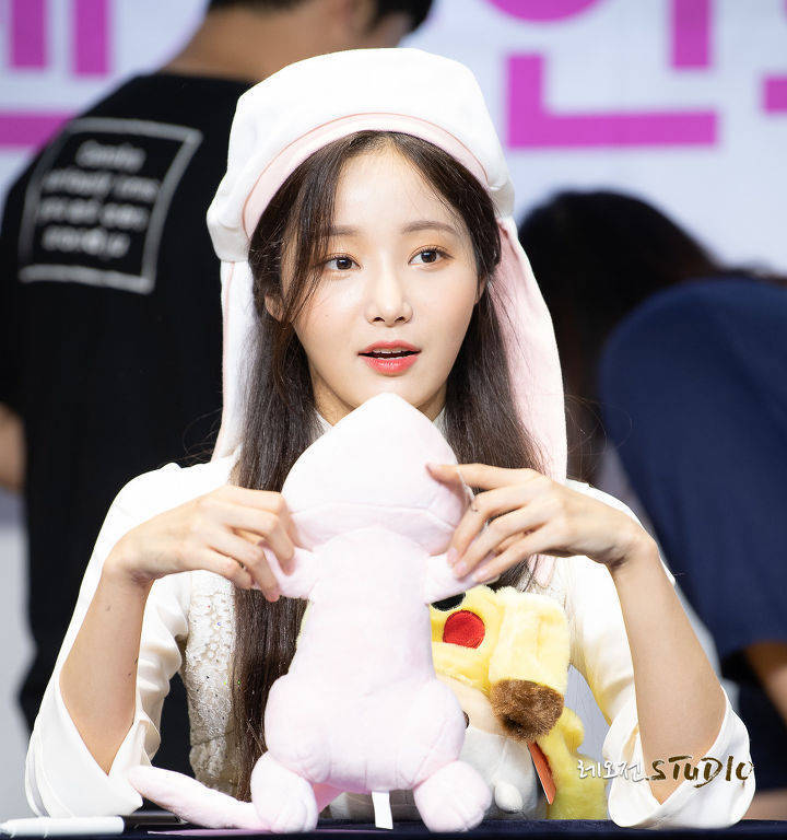 李多彬 / 李妍雨