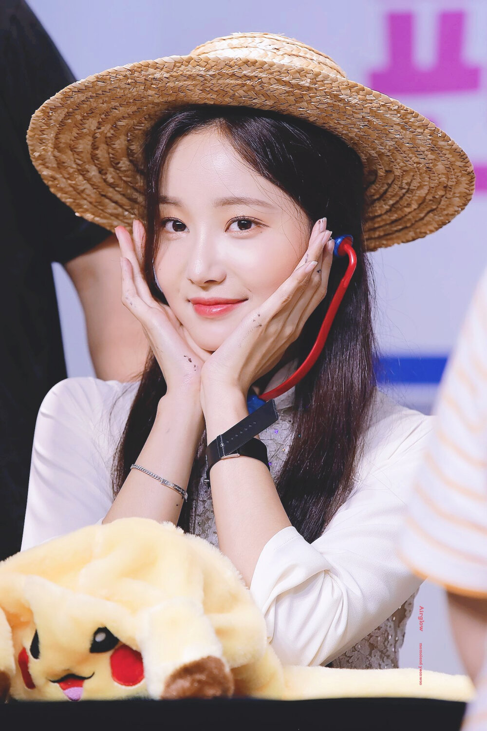 momoland 妍雨
180729 建大签售
Cr.[AG960801]