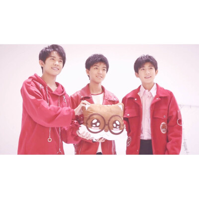 tfboys 代言 三只松鼠