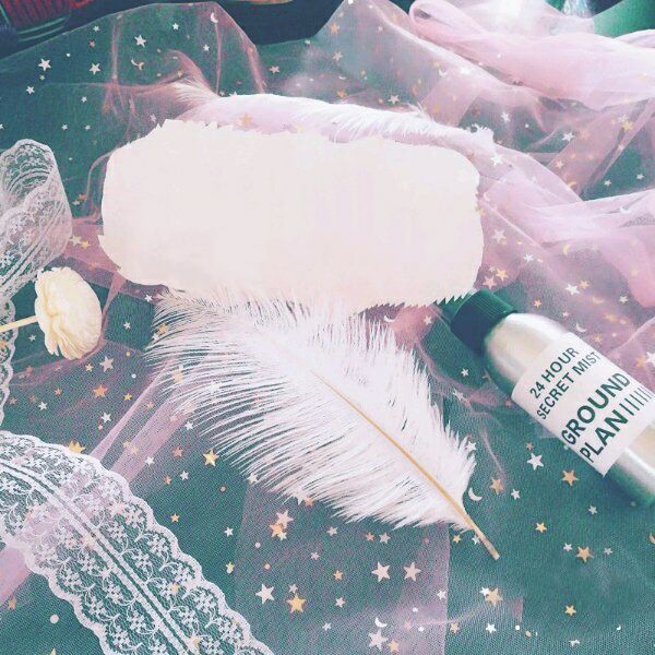 举牌素材来源各处侵删