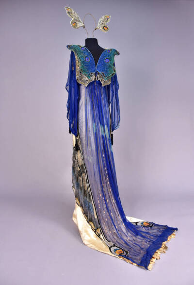 Butterfly dress,1912 | 蝴蝶兰 ​​​