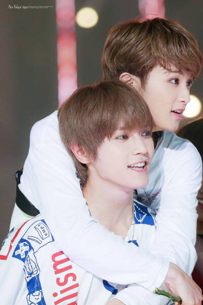 NCT 李泰容 李马克