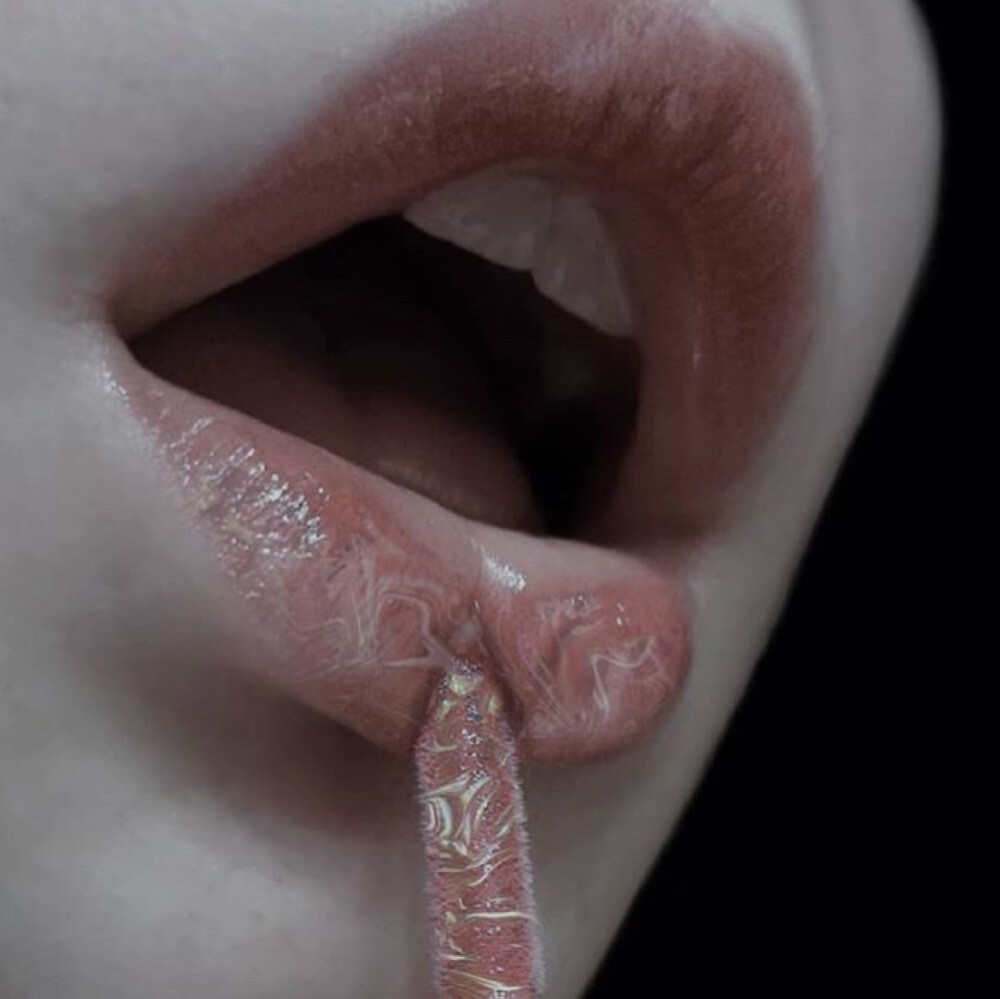 Printyourcoloronthelips