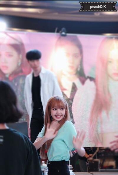 180708 汝矣岛IFC MALL签售会lisa