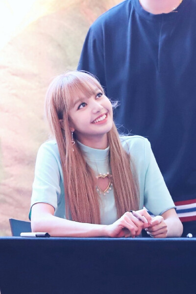 180708 汝矣岛IFC MALL签售会 lisa