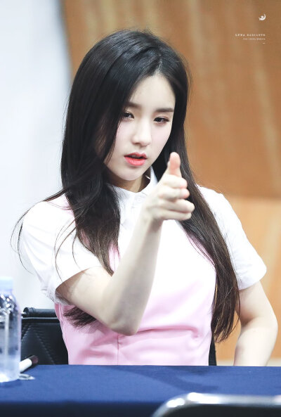 heejin
