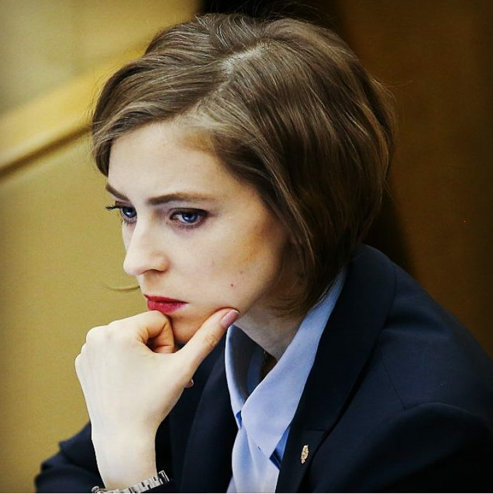 克里米亚总检察长娜塔莉亚•波克隆斯卡娅（Natalia Poklonskaya）。侵删,图片来自ins