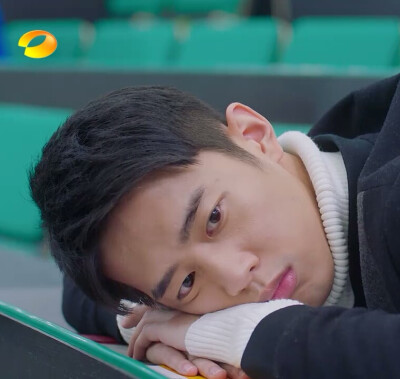 梁靖康 官鸿情侣头像