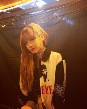 BLACKPINK 粉墨 LISA