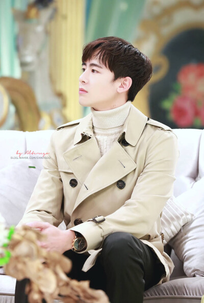 nichkhun 尼坤