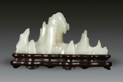 白玉雕山形笔架