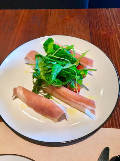 火腿片卷哈密瓜，意大利国菜