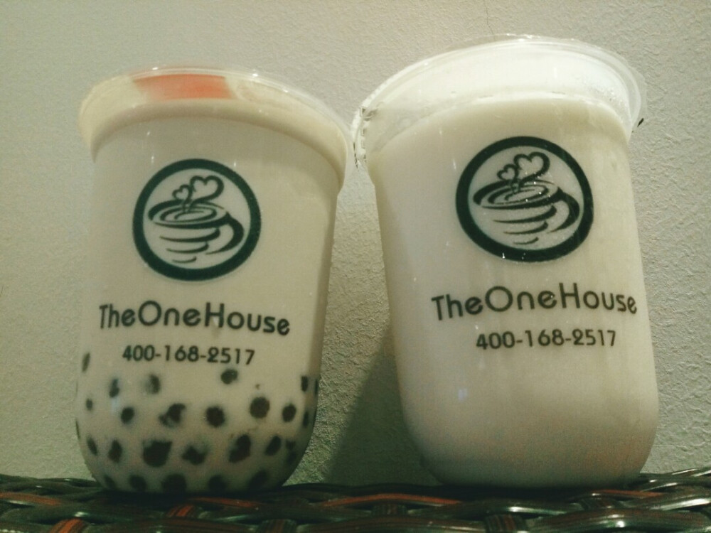 theone茉香奶茶珍珠奶茶中杯