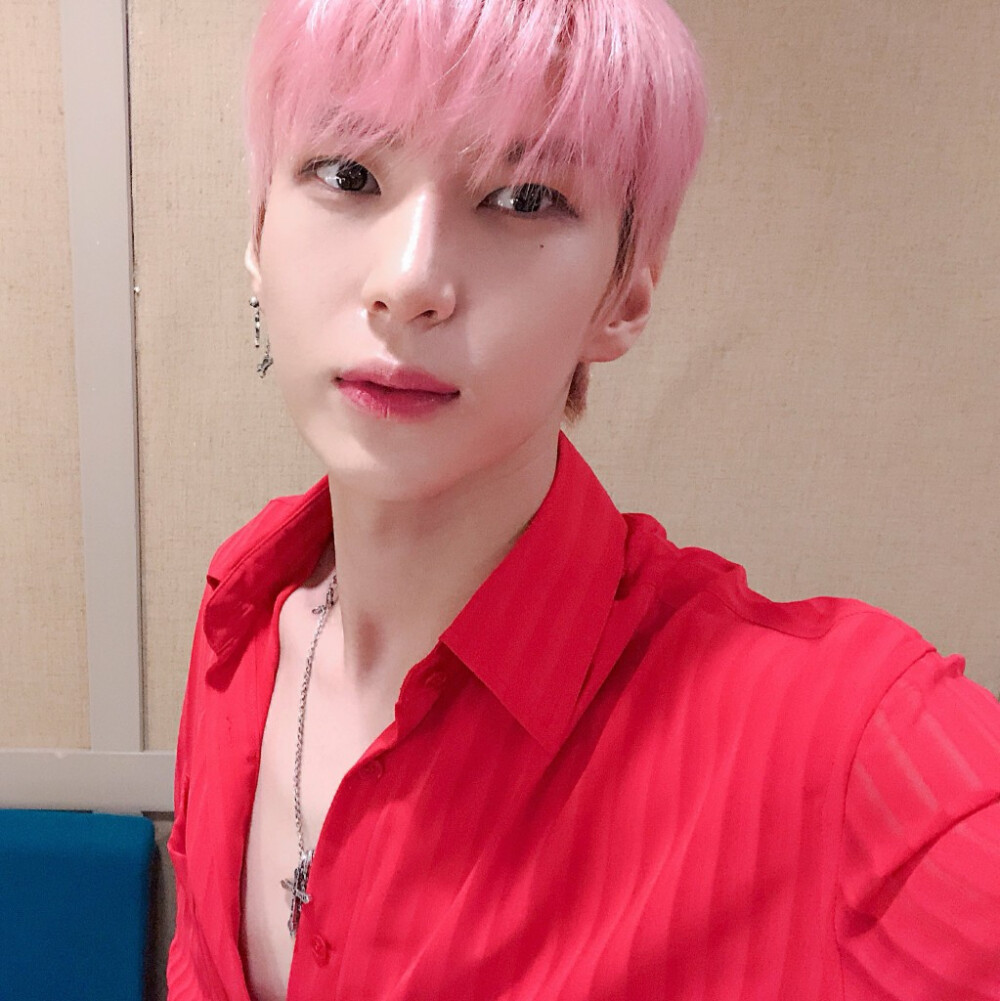 180812 郑泽运 leo vixx