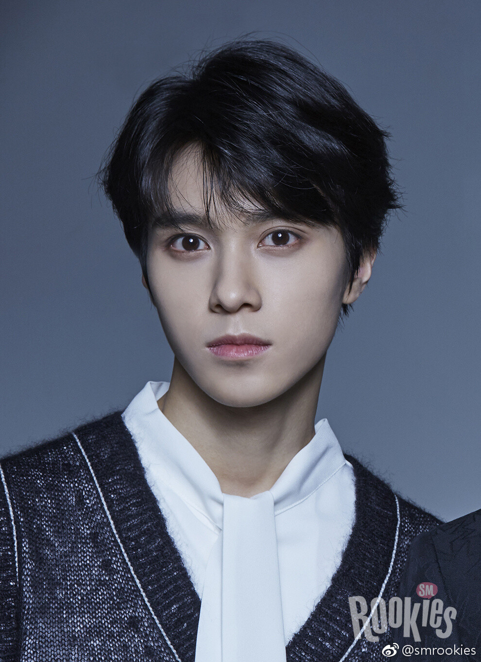 hendery 澳门99年生。已经爆出来黑料了，不知道以后会怎么样。