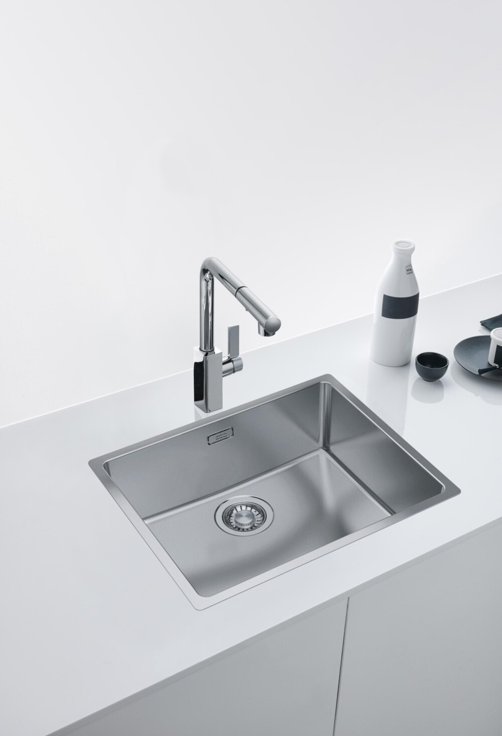 MARIS SINK MRX 210-50 TL STAINLESS STEEL - Kitchen sinks from Franke Kitchen Systems | Architonic : MARIS SINK MRX 210-50 TL STAINLESS STEEL - Designer Kitchen sinks from Franke Kitchen Systems ✓ all information ✓ high-resolution images ✓ CADs ✓..