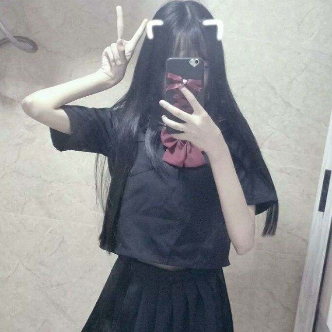 真人四人闺头。