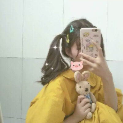 真人四人闺头。