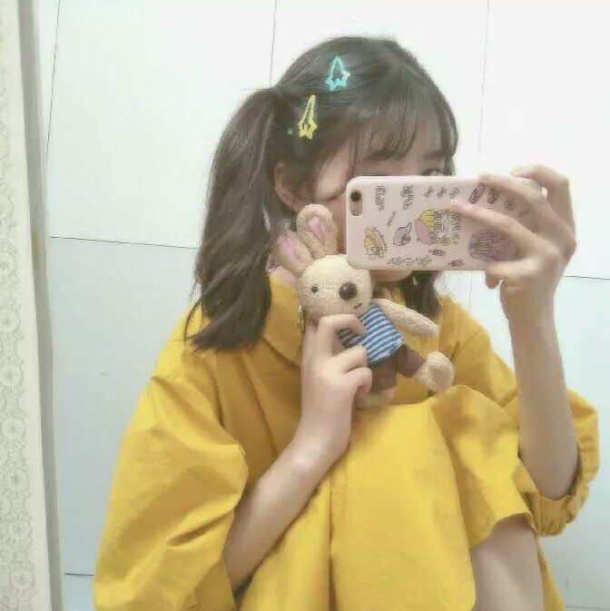 真人四人闺头。