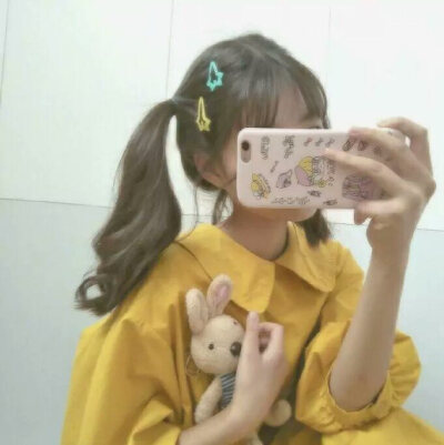 真人四人闺头。