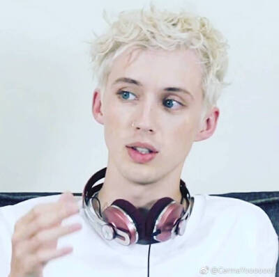 troye sivan.