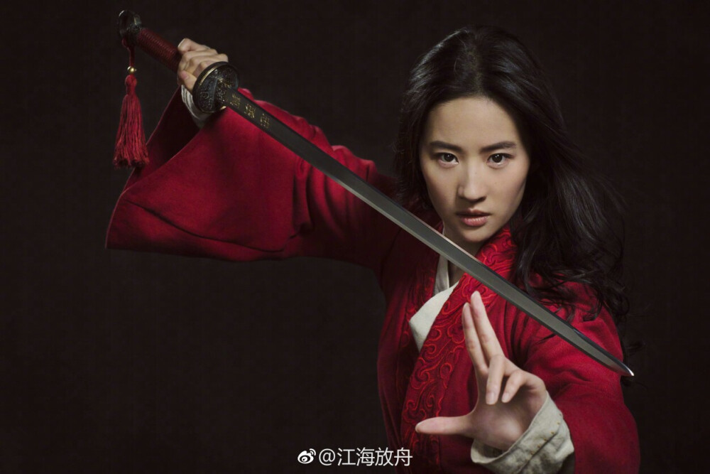 刘亦菲 电影花木兰定妆照 花木兰定妆照出来了!刘亦菲也太帅了吧?