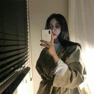 by岚殇 网图 女头 暗黑系 冷淡风 ins风 女生头像 高清