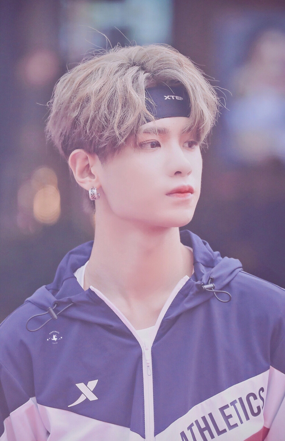 黄明昊justin 贾富贵 图cr水印