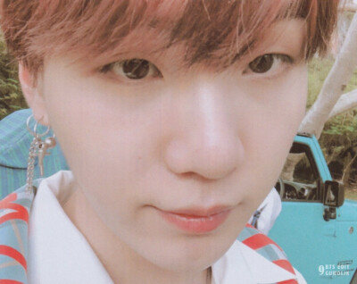 遇见bts遇见更好的自己?
防弹少年团奇迹创造者
闵玧其 SUGA
cr guwoljk