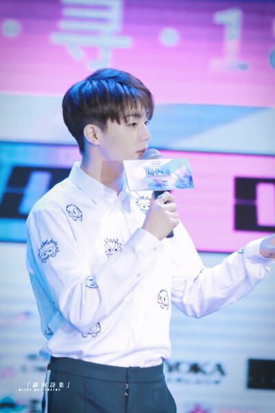 陈立农
胡先煦生日会
cr微博@銀河詩集_立農