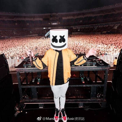 Marshmello
老棉新歌Happier上线，超级好听哦