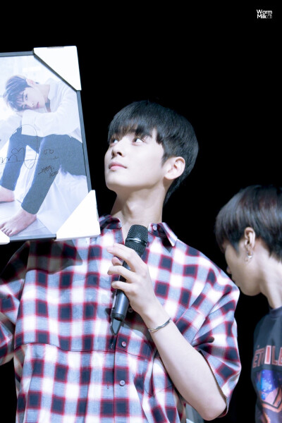 [180818 高清]Makestar写真集签售会