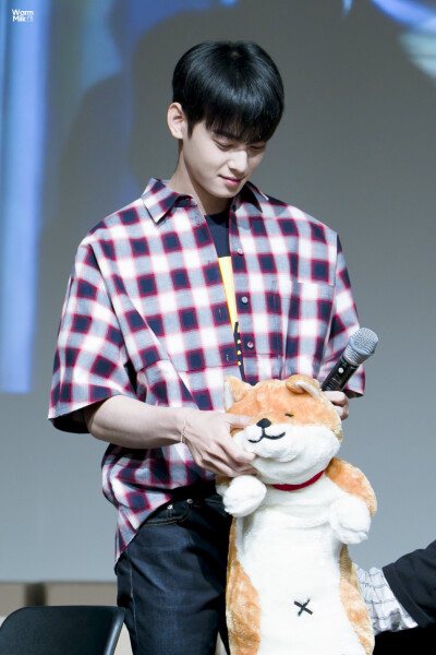 [180818 高清]Makestar写真集签售会