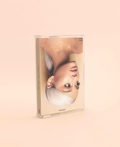 Ariana Grande ins
hello here is some more cool sweetener stuff shop.arianagrande.com