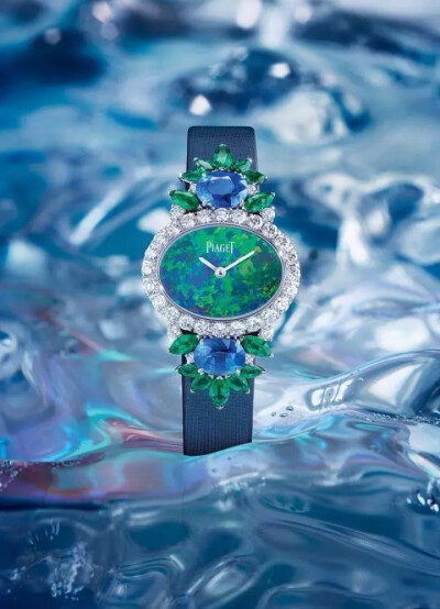 瑞士高级珠宝品牌伯爵(PIAGET)
晶莹幻境Exalting Sights系列